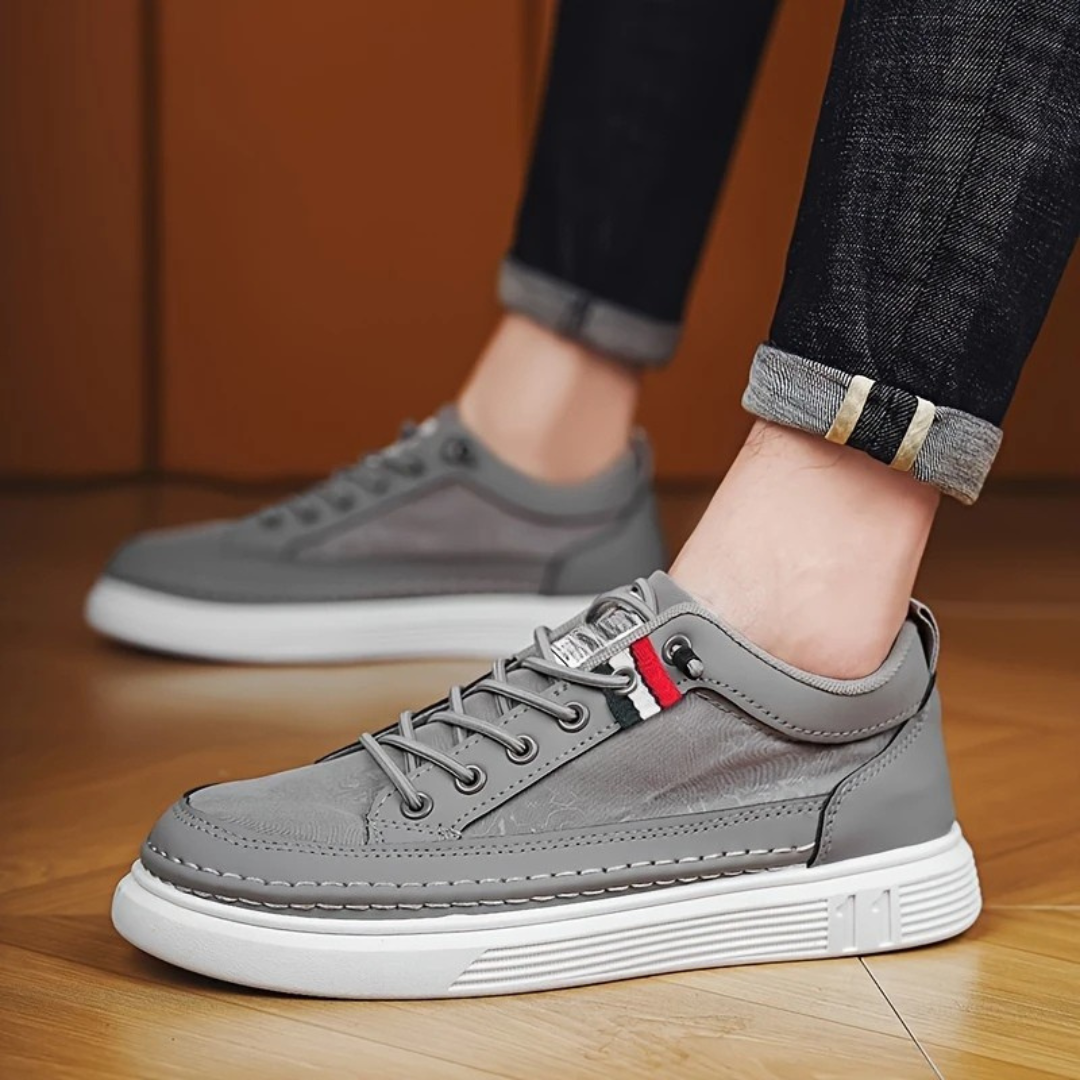 Sapatos urbanos com solas ergonómicas para homem