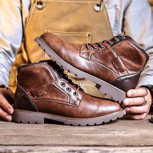 Botas de Couro Vintage com Sola Antiderrapante e Design Robusto