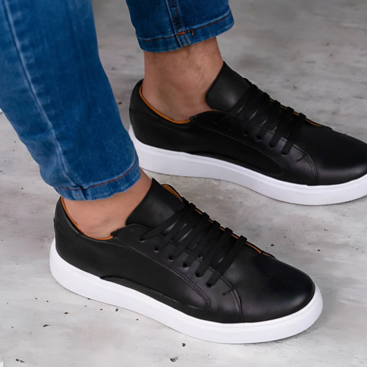 Sapatos urbanos de atacadores para homem com sola confortável