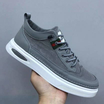 Sapatos urbanos com solas ergonómicas para homem
