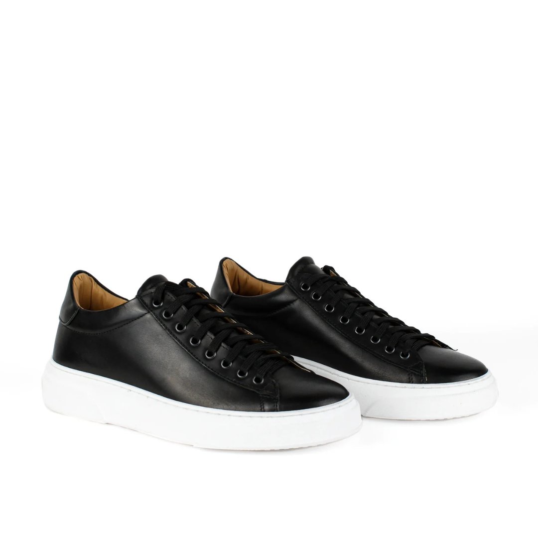 Sapatos urbanos de atacadores para homem com sola confortável
