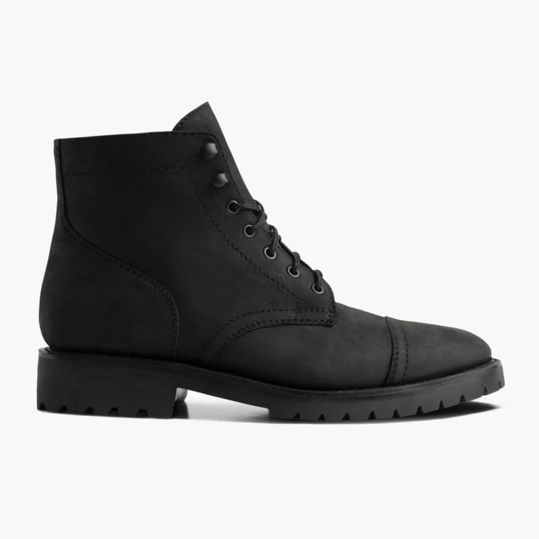 Bota Masculina de Cano Médio com Visual Urbano e Solado de Alta Performance