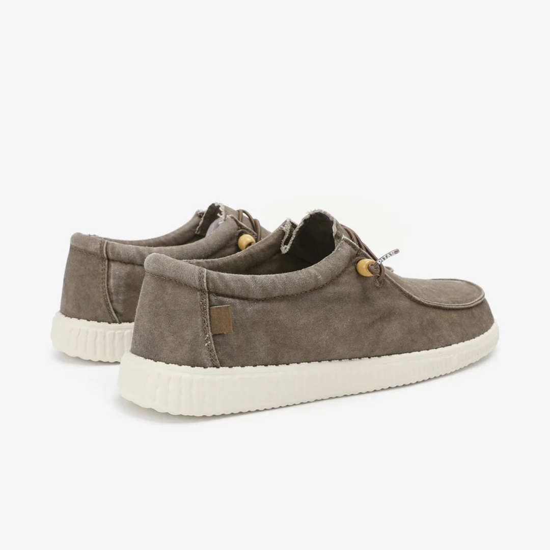 Sapatos casuais com atacadores e sola ultra-leve