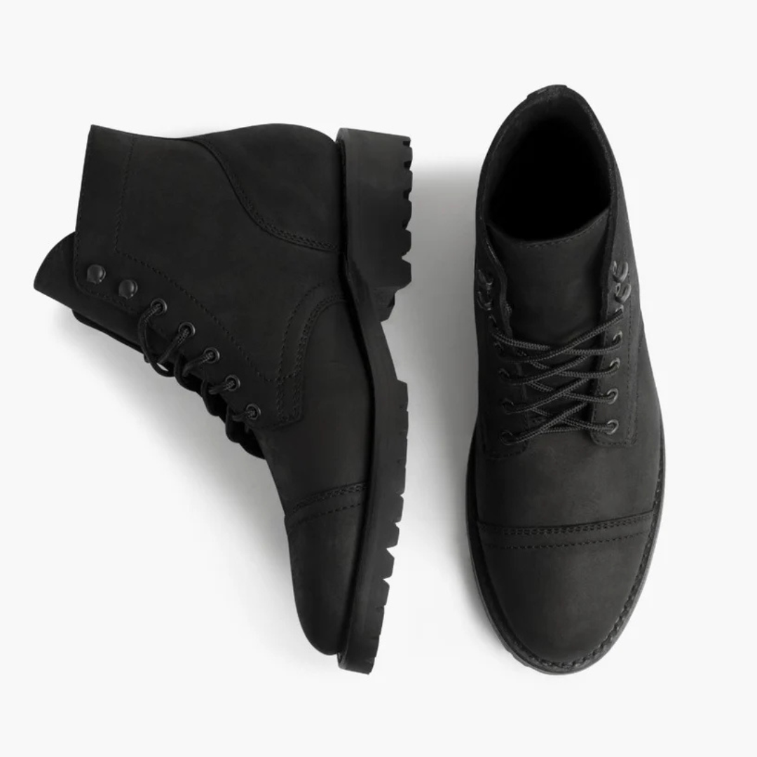Bota Masculina de Cano Médio com Visual Urbano e Solado de Alta Performance