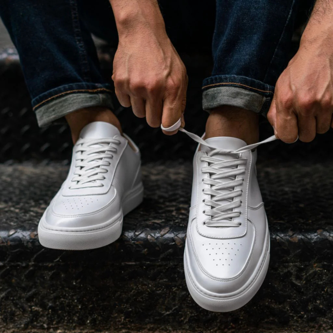 Sapatos de Estilo Clássico em Pele Italiana Macia para Homem